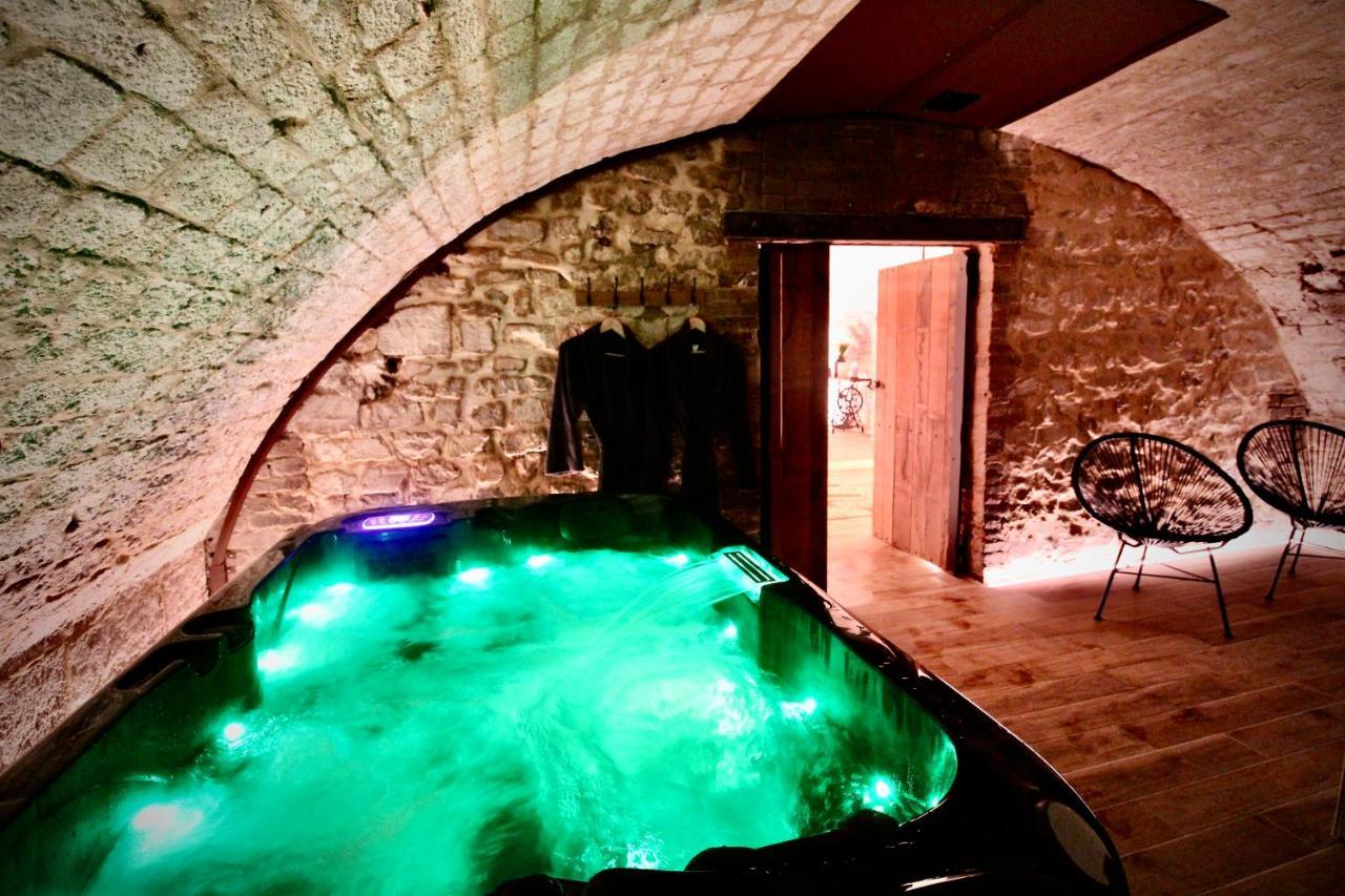 Spa Gaalor***** - Jacuzzi & Sauna A Руан Экстерьер фото