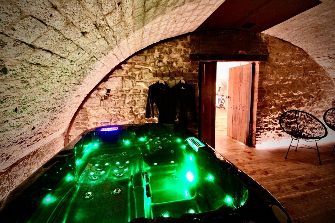 Spa Gaalor***** - Jacuzzi & Sauna A Руан Экстерьер фото